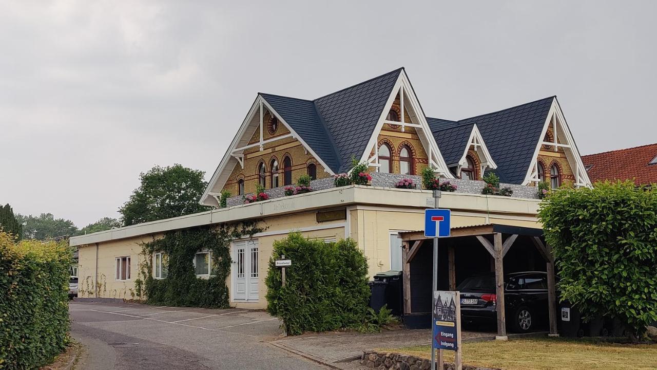 Akzent Hotel Alte Direktionsvilla Kupfermuehle 하리슬리 외부 사진