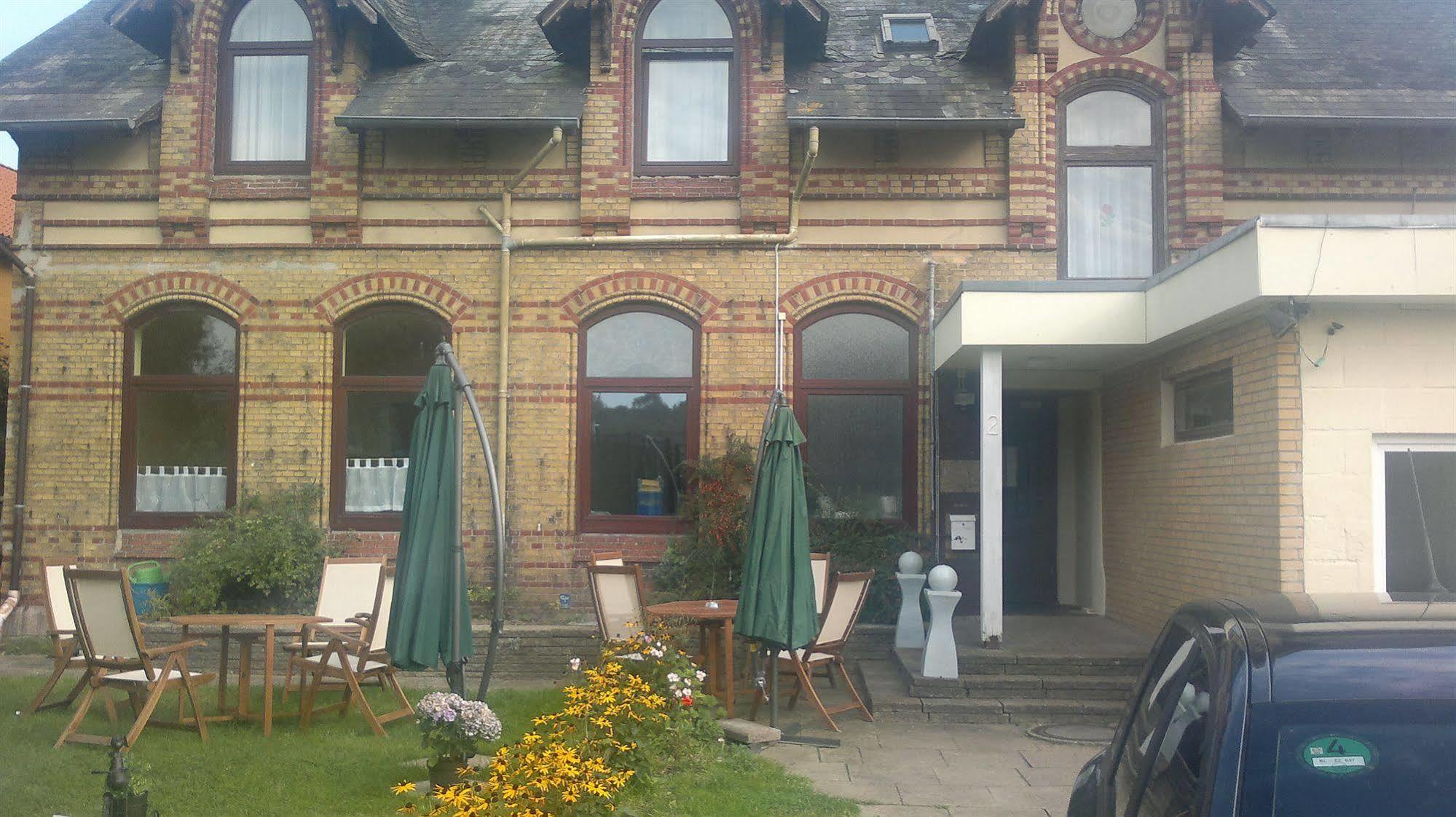 Akzent Hotel Alte Direktionsvilla Kupfermuehle 하리슬리 외부 사진